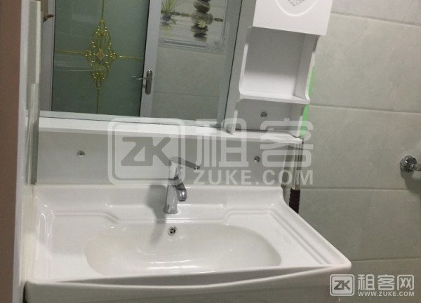 未来华庭两室两厅出租-2