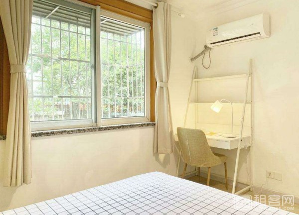 免押金，支持月付，定期保洁，近地铁-7