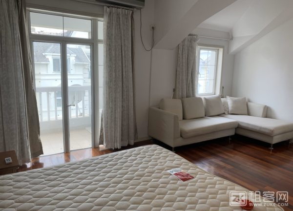 联体别墅出租-4