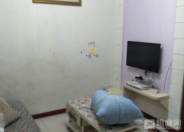 处于石桥铺核心地段，紧邻渝州交易城，交通，购物方便。轨道5号线即将开通，家具齐全，拎包入住。-2