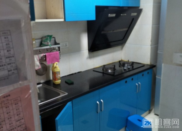 处于石桥铺核心地段，紧邻渝州交易城，交通，购物方便。轨道5号线即将开通，家具齐全，拎包入住。-5