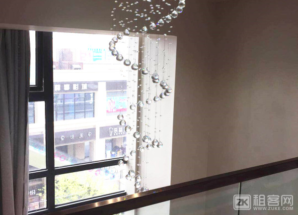 复地挑高复式精装修公寓-1