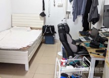 农林地铁口大一室转租