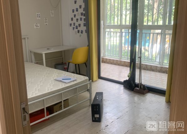 房东直租，套四住房，东客站旁边-1