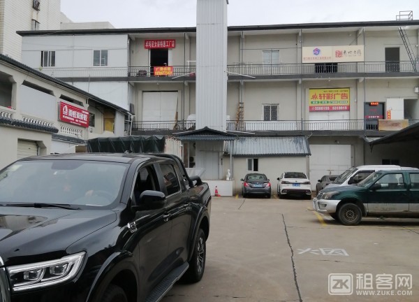 金尚路板上地铁口附近厂房出租-1