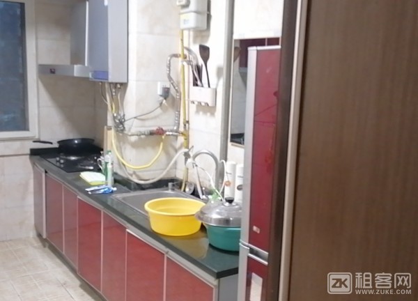 成都市青羊区黄田坝成飞小区合租-1