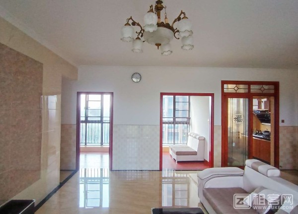 个人出租免中介，东莞横沥镇御江一号，临近江边公园，新装修首次出租，电梯房-1