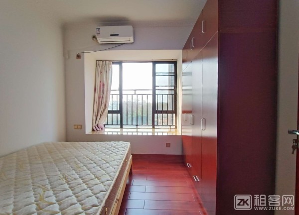 个人出租免中介，东莞横沥镇御江一号，临近江边公园，新装修首次出租，电梯房-6