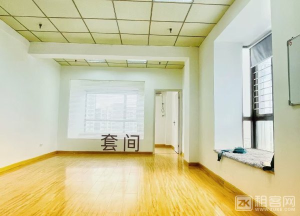 交通便利中南商圈性价比超高房源-6