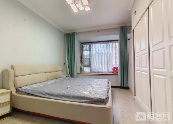 重庆融创凡尔赛3室2厅2卫出租-1